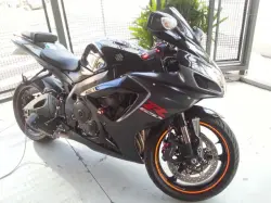 SUZUKI GSX-R 750 Srad 