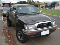 TOYOTA Hilux Caminhonete 3.0 4P SRV DIESEL CABINE DUPLA