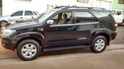 TOYOTA Hilux Caminhonete 3.0 16V 4P SRV TURBO 4X4