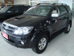 TOYOTA Hilux Caminhonete 3.0 16V 4P SRV TURBO DIESEL CABINE DUPLA