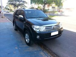 TOYOTA Hilux Caminhonete 3.0 16V 4P 4X4 SRV TURBO DIESEL