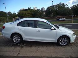 VOLKSWAGEN Jetta 2.0 4P CONFORTLINE FLEX