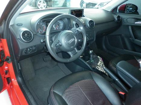 AUDI A1 1.4 16V TFSI ATRACTION S-TRONIC AUTOM�TICO, Foto 4