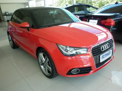 AUDI A1 1.4 16V TFSI ATRACTION S-TRONIC AUTOM�TICO, Foto 2