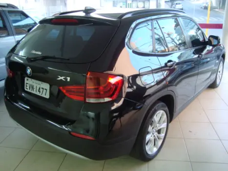 BMW X1 2.0 16V 4P S DRIVE 18I AUTOM�TICO, Foto 2