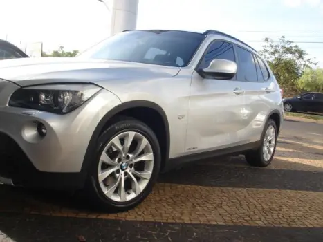 BMW X1 2.0 24V 4P TOP S DRIVE 18I, Foto 2