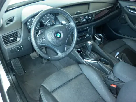 BMW X1 3.0 24V 4P 28I 4X4 AUTOM�TICO, Foto 4