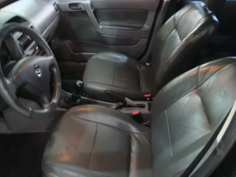 CHEVROLET Astra Sedan 1.8 4P, Foto 2