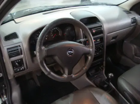 CHEVROLET Astra Sedan 1.8 4P, Foto 3