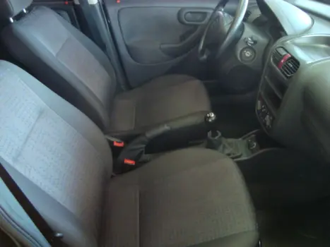 CHEVROLET Corsa Hatch 1.4 4P PREMIUM FLEX, Foto 2