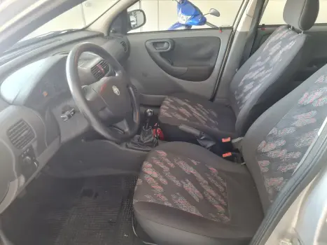 CHEVROLET Corsa Hatch 1.0 4P MAXX, Foto 4