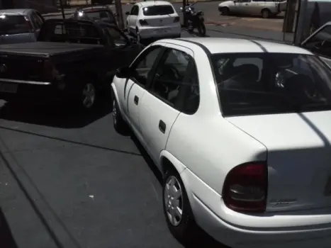 CHEVROLET Corsa Sedan 1.0 4P VHC CLASSIC FLEX, Foto 2