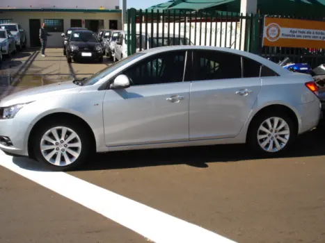 CHEVROLET Cruze Hatch 1.8 16V 4P LTZ ECOTEC FLEX AUTOM�TICO, Foto 2