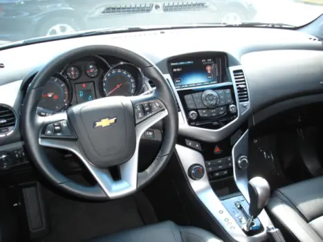 CHEVROLET Cruze Hatch 1.8 16V 4P LTZ SPORT6 FLEX, Foto 4