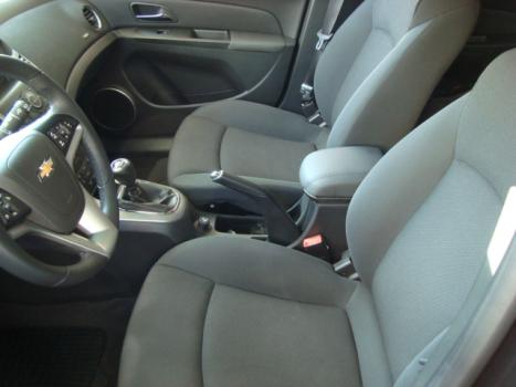 CHEVROLET Cruze Hatch 1.8 16V 4P LT ECOTEC FLEX, Foto 2