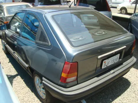 CHEVROLET Kadett 1.8 SL/E, Foto 2