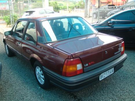 CHEVROLET Monza Sedan 650 1.8, Foto 2