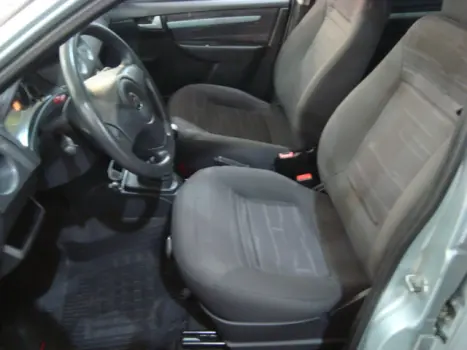 CHEVROLET Prisma 1.0 4P MAXX VHCE FLEX, Foto 2