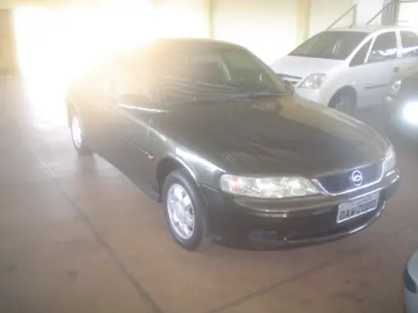 CHEVROLET Vectra Sedan GLS 2.2 4P, Foto 4