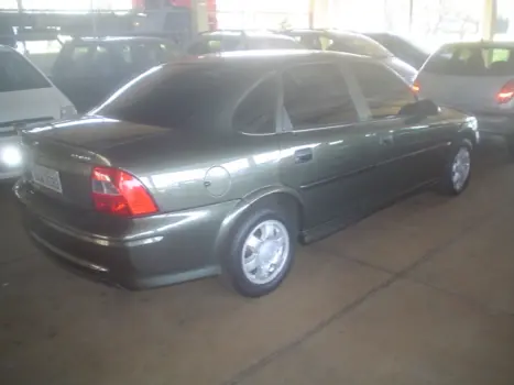 CHEVROLET Vectra Sedan GLS 2.2 4P, Foto 1