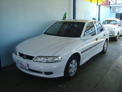CHEVROLET Vectra Sedan 2.2 4P GLS, Foto 2