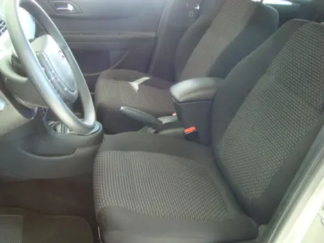 CITROEN C4 Sedan 2.0 16V 4P GLX PALLAS, Foto 2