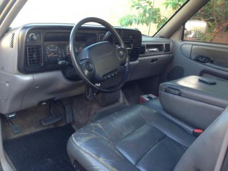 DODGE Ram 5.9 I6 24V 2500 SLT 4X4 CABINE SIMPLES HAVE DUTY TURBO DIESEL AUTOM�TICO, Foto 3