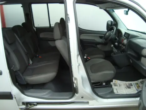 FIAT Doblo 1.8 16V 4P FLEX ESSENCE, Foto 2