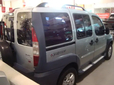 FIAT Doblo 1.8 4P ADVENTURE, Foto 4