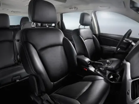 FIAT Freemont 2.4 16V 4P PRECISION AUTOM�TICO 7 LUGARES, Foto 4