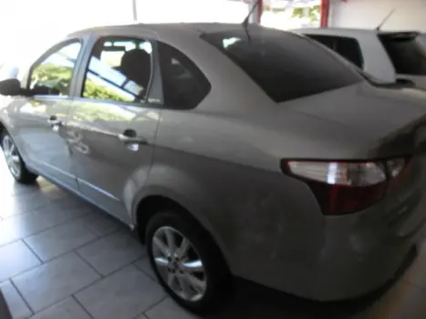 FIAT Grand Siena 1.4 4P EVO ATTRACTIVE FLEX, Foto 2