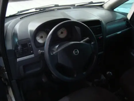 FIAT Idea 1.4 4P ELX FLEX, Foto 4