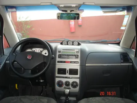 FIAT Idea 1.8 4P ADVENTURE FLEX LOCKER, Foto 3