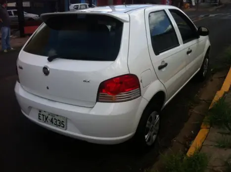 FIAT Palio 1.0 4P FLEX ATTRACTIVE, Foto 2