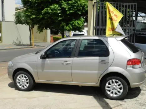 FIAT Palio 1.4 4P FLEX ELX, Foto 2