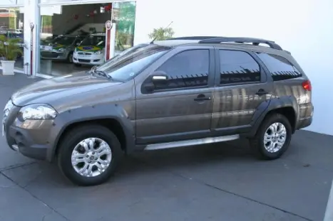 FIAT Palio Weekend 1.8 4P FLEX ADVENTURE LOCKER, Foto 3