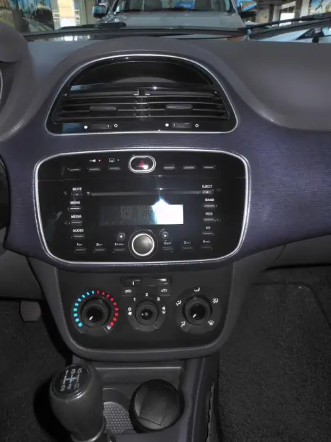 FIAT Punto 1.4 4P ATTRACTIVE FLEX, Foto 4