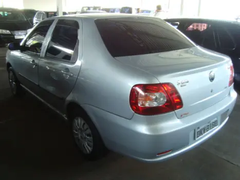 FIAT Siena 1.8 4P HLX FLEX, Foto 2