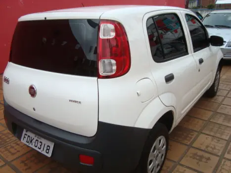 FIAT Uno 1.0 4P FLEX VIVACE, Foto 4