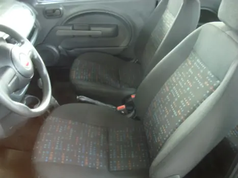 FIAT Uno 1.0 FLEX VIVACE, Foto 3