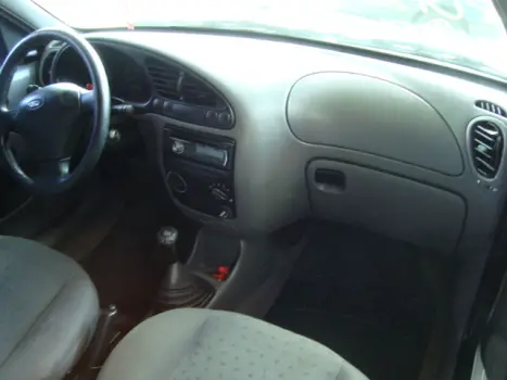 FORD Courier 1.6 L, Foto 4