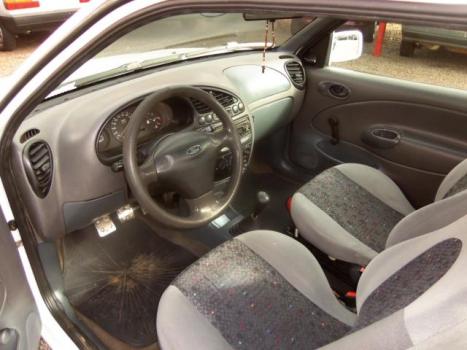 FORD Courier 1.6 L, Foto 4