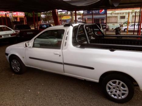 FORD Courier 1.6 L, Foto 3