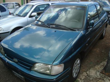FORD Escort 1.8 GHIA, Foto 1
