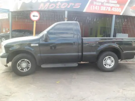FORD F-250 3.9 XLT SUPER DUTY CABINE SIMPLES DIESEL, Foto 2