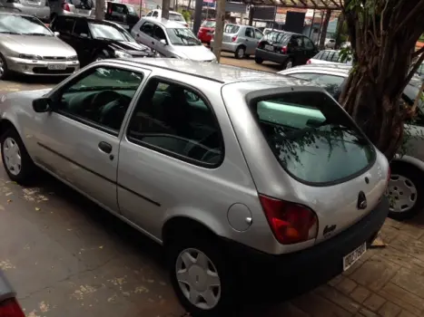 FORD Fiesta Hatch 1.0 GL , Foto 4