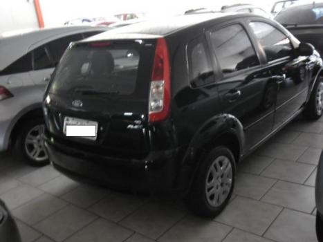 FORD Fiesta Hatch 1.6 4P, Foto 2