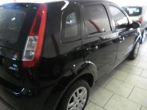 FORD Fiesta Hatch 1.6 4P, Foto 3