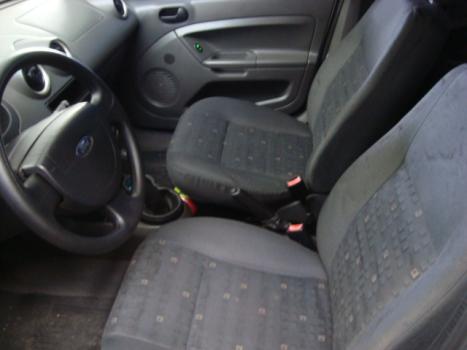 FORD Fiesta Hatch 1.6 4P, Foto 2