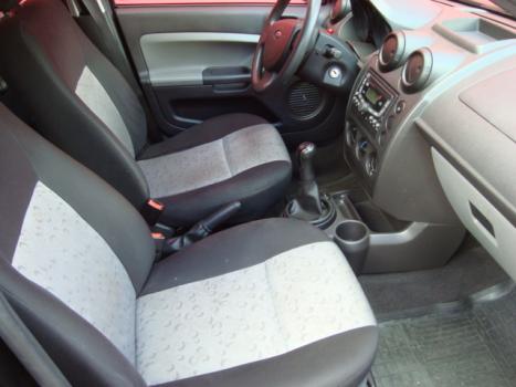 FORD Fiesta Hatch 1.0 4P, Foto 2